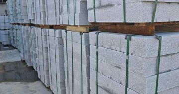 克拉玛依芝麻白路牙石，路侧石