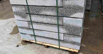 克拉玛依芙蓉白路牙石，马路牙子