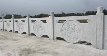 克拉玛依芝麻白河道栏杆 石材栏杆