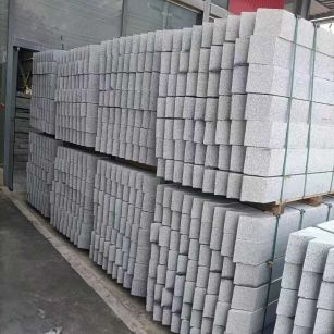 克拉玛依芝麻白树围石 树池