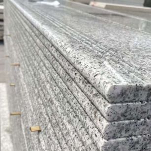 克拉玛依芝麻白楼梯踏步 花岗岩楼梯板材