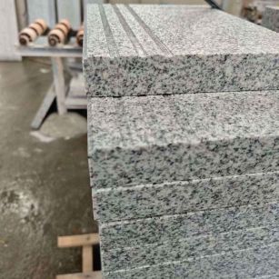 克拉玛依芝麻白楼梯踏步