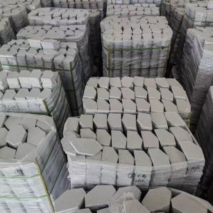 克拉玛依芝麻白石材冰裂纹，碎拼。