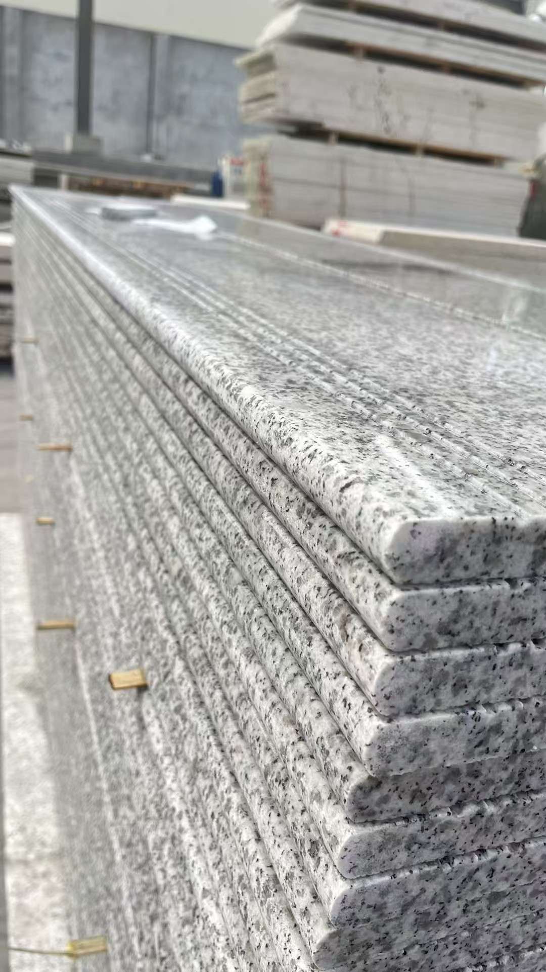 克拉玛依芝麻白楼梯踏步 花岗岩楼梯板材