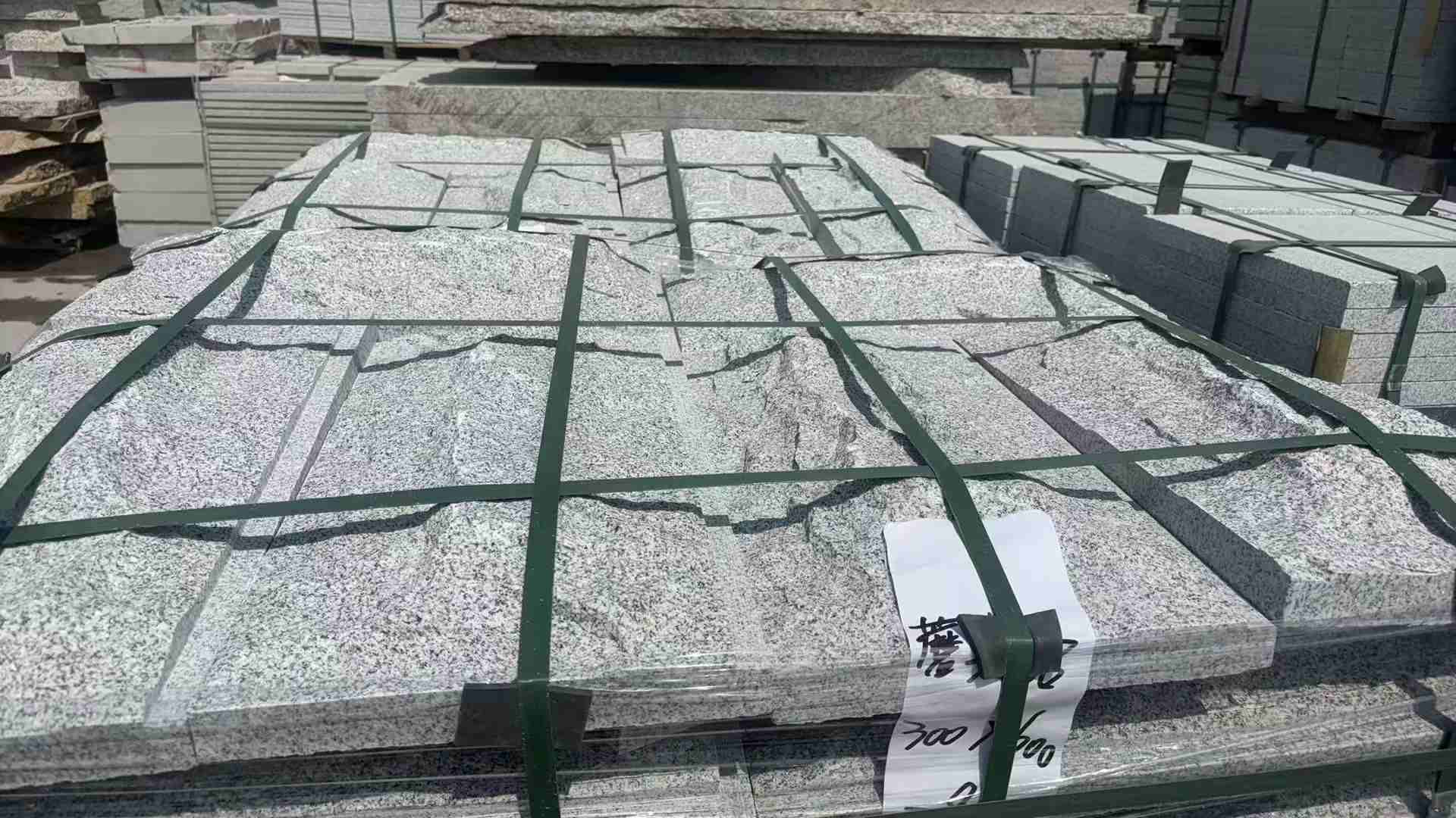 克拉玛依蘑菇石 自然面